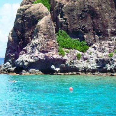 Creole Rock in St-Martin for Divers and Snorkelers